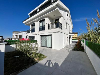 Didim Hisar'da 4+1 Ayrı Mutfak Eşyalı Müstakil Havuzlu Villa