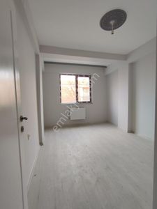 Özgür Gayrimenkul' 71 Evlerde Satılık 1+1 Daire