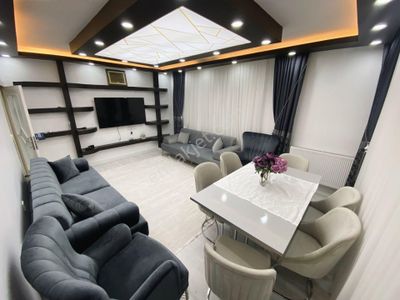 Hayal^den Akşemsettin Mh^de Bağımsz E. Banyolu Kilerli Lüx Yapılı 3+1 Daire !