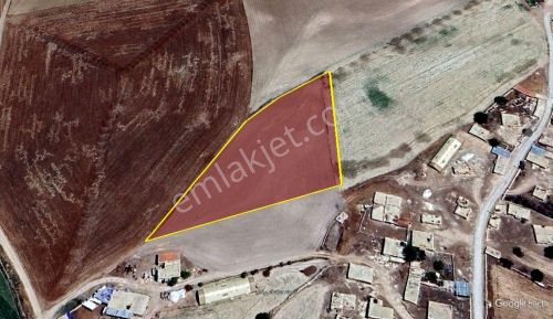 Konya / Yunak / Sinanlı Mahallesinde 6.609 M² Müstakil Tapulu Tarla