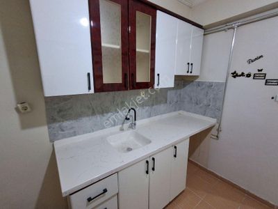 H.gazi Göbekte Cuma Pazar Yanı 2+1 Kot.1 De Isı Yalıtım Montalama Var