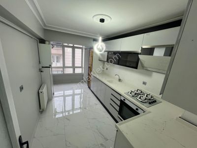 Sincan Tandoğan Mah 2.arakat 15 Yıllık 3+1 Geniş Satılık Daire