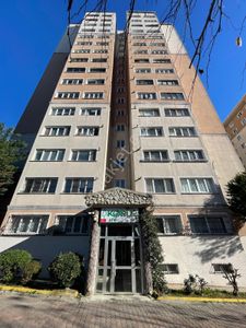 İstanbul Beylikdüzü Koru Apartmanı 3+1 186 M2 Bürüt Kiralık Daire