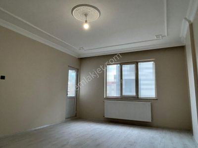 Binyapı'dan Topraklıkta 2+1 İçi Yenilenmiş Daire