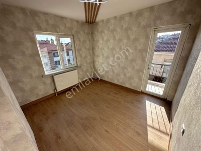 Sanatoryum Cad. Yakını Dikili Sok.'da 3+1 Katta Ön Cephe Full