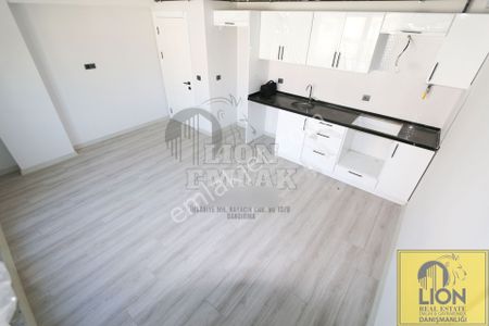 🟨⬛lıon Emlak'tan Kapalı Otoparklı Özel Tasarım,sıfır Satılık Dubleks 2+1 Daire⬛🟨