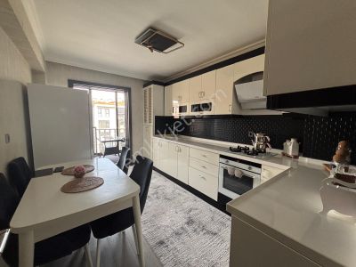 Atapark Mahallesi'nde E.banyolu Asansörlü Binada 3+1 Daire!