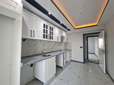 Recep Ümit Emlak'tan Zafer Mahallesi Esenli Caddesi Yakınında Satılık Ebeveyn Banyolu 2+1 Daireler.