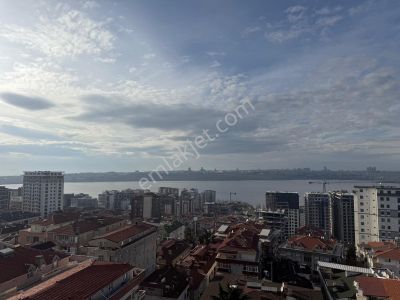 Barış'tan Site İçerisinde Göl-deniz Manzaralı Geniş 4+1 Daire