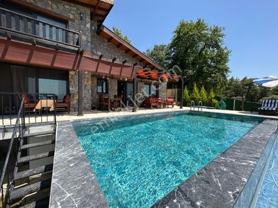 Stoptan Yakaköy 1323m² Arsa Paylı Deniz Ve Doğa Manzaralı 3+1