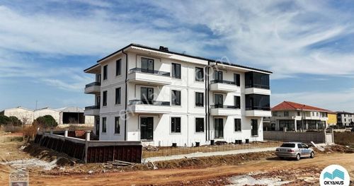 Karasuda Havuzlu Site İçerisinde Ara Kat 2+1 Sıfır Daire!!!!