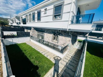 Yüksel'den Kadıköy'de Satılık Ultra Lux 3+1 Havuzlu D.gazlı Müstakil