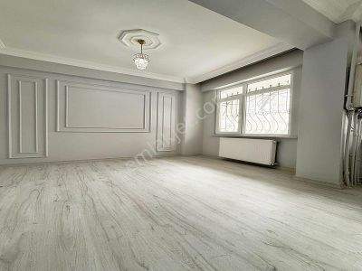 Esenyurt Selahattin Eyyubi Mahallesinde Geniş Yüksek Giriş 2+1 Daire