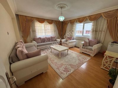 Hayal^den Pınarbaşı Mh^de Geniş Ön Cp. Bağımsız Ara Katta 3+1 Fırsat Daire