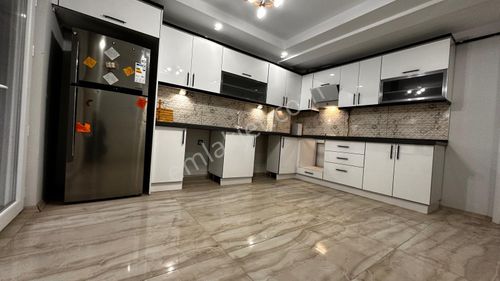 Eskişehir - Tepebaşı - Çamlıca Mahallesi 3+1 Birlik Caddesi Yakını Satılık Daire