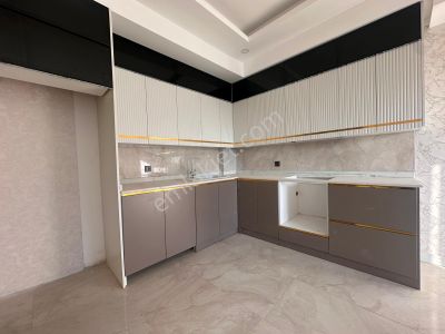 Alanya Avsallarda Acil Satılık Site İçi Sıfır 2+1 Daire