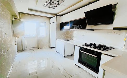 Çok Acil'den Özgürlük Cd Full Yapılı Çift Balkonlu 3+1!