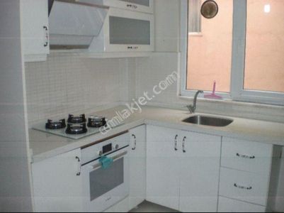 Yenibosna Fevzi Çakmak Mah Satılık 2+1 Daire