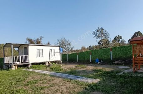 Tekirdağ Sarayda 265 M² İmarlı, Konteynerli, 3 Kat İzinli Arsa