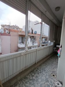 Ata Caddesi'nde Metro Yakını 2+1 Satılık Daire!