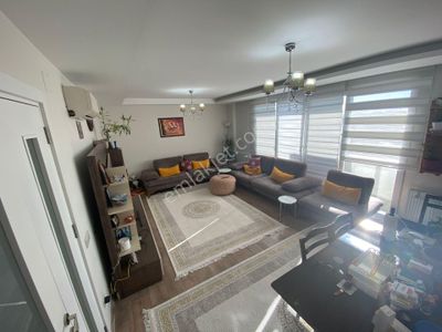 İz'den Kıyıboyu'nda Altaernatifsiz Giyinme Odalı 3+1 Fırsat Daire