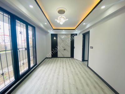 Güven'den Kapaklı'da Yerden Isıtmalı,caddeye Yakın 2+1 Daire