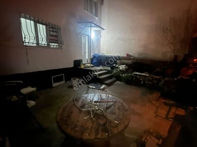 Deniz Yiğit Emlak'tan Mecidiye Mahallesinde Satılık 2 Katlı Bahçeli Müstakil Ev