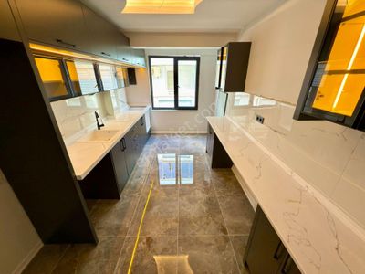 Yükselden Göz Kamaştıran Dekoru Ve Eşsiz Manzarasıyla Satılık 3+1