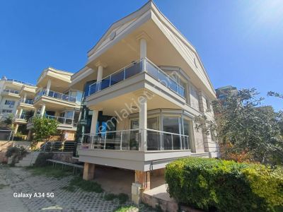 Marinaya Yakın - Köşe Konum - Tek Müstakil Villa