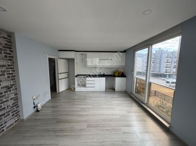 Kızılarıkta 2katta Asansörlü Abd Mutfalı 2+1 90m2 Daire