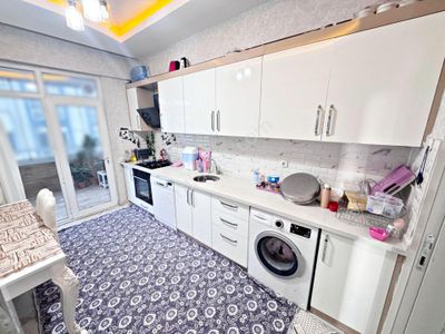 Karacaahmet'te Cam Balkonlu Bakımlı Masrafsız Arakat 2+1