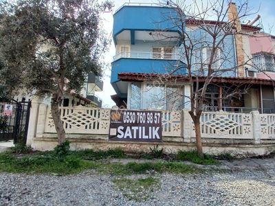 Akçay Cemil Temel'de 3+1 Tripleks Masrafsız Villa