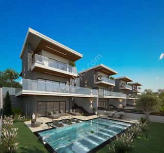 Özel Havuzlu Ve Geniş Bahçeli Tek Müstakil Villa