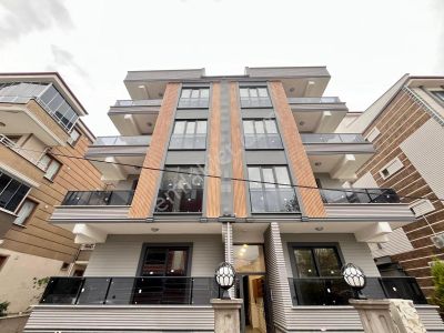 Akçay Sezgin Emlaktan Ara Kat Ön Cephe Yerden Isıtmalı 2+1 Daire