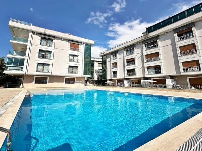 Beylikdüzü Kavaklı Mahallesinde Butik Ve Nezih Site İçerisinde Arakat 2+1 Daire 4.999.999tl