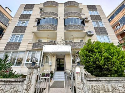 ꧁ay Emlak'tan꧂altınkum'da Denize 300 Mt Pazar Pazarında Müstakil Tadında Kombili Satılık 2+1 Daire