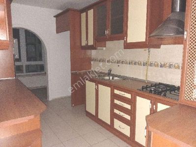 Kare Emlaktan Mutlukent Poyraz Bloklarında Bakımlı Oturuma Hazır 3+1