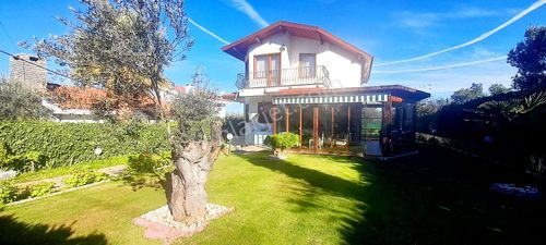Rw Nefes'ten; Deniz Manzaralı, Tam Müstakil, Bahçeli Lüks Villa