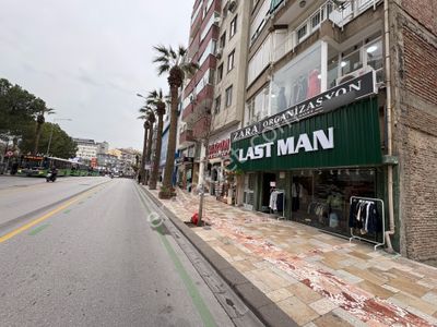 Ticaretin Merkezi Çınar Meydanında 135 M² Satılık İşyeri