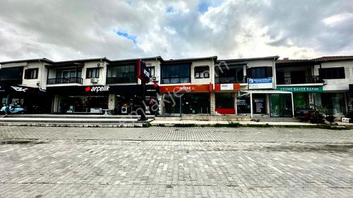 Çeşme Migros Karşısı Cadde Üstü 300 M2 Kullanım Alanlı Mağaza