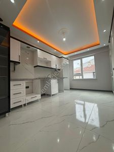 Elmas Gayrimenkulden Emekte Köşebaşı Satılık 2+1 Daire