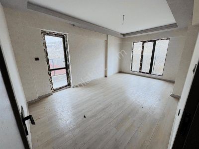 Krediye Uygun 3.katta 3+1 110 M2 Asansörlü İskanlı Ön Cephe !!
