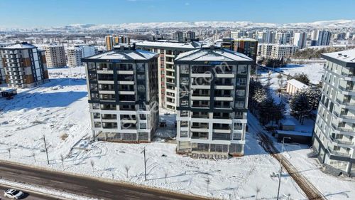 Hedef Emlak'tan Eğriköprü'de Ultra Lüx Satılık 4+1 Daire