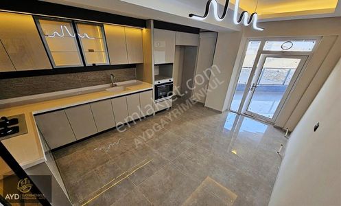 Ayd'den M.kemal'de Köşe Başı Satılık 3+1 Lüks Daire