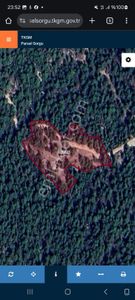 Denizli Çal Dağmarmara'da İçinden Yol Geçen Hobi Bahçesine Müsait Tarla