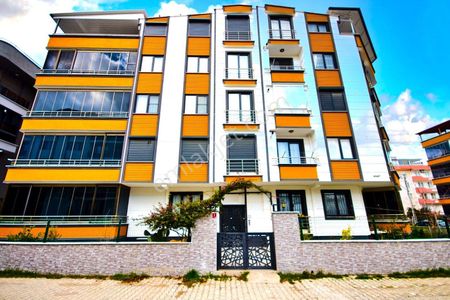 ♫melodi'den Altınkum Merkez'de Denize Yakın Yeni Binada Çift Balkonlu Asansörlü 2+1 Daire