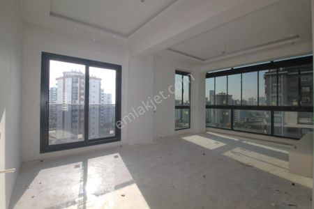 Retro’dan M.kemal Mah’de İşçiliği Ve Tasarımı İle Tarz Sıfır 3+1