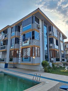 Yenifoça’da Satılık Daire 2+1 (havuzlu)