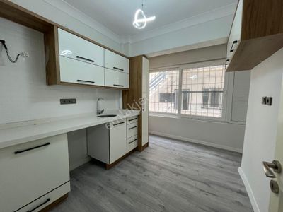 Parstan Sarıkızda Denize 200 M Mesafede Geniş Bahçe Katı 2+1