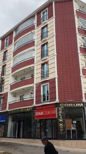 Gülabibey Mahallesi Cengiz Topel Caddesi Üzerinde Temiz Bakımlı Dare